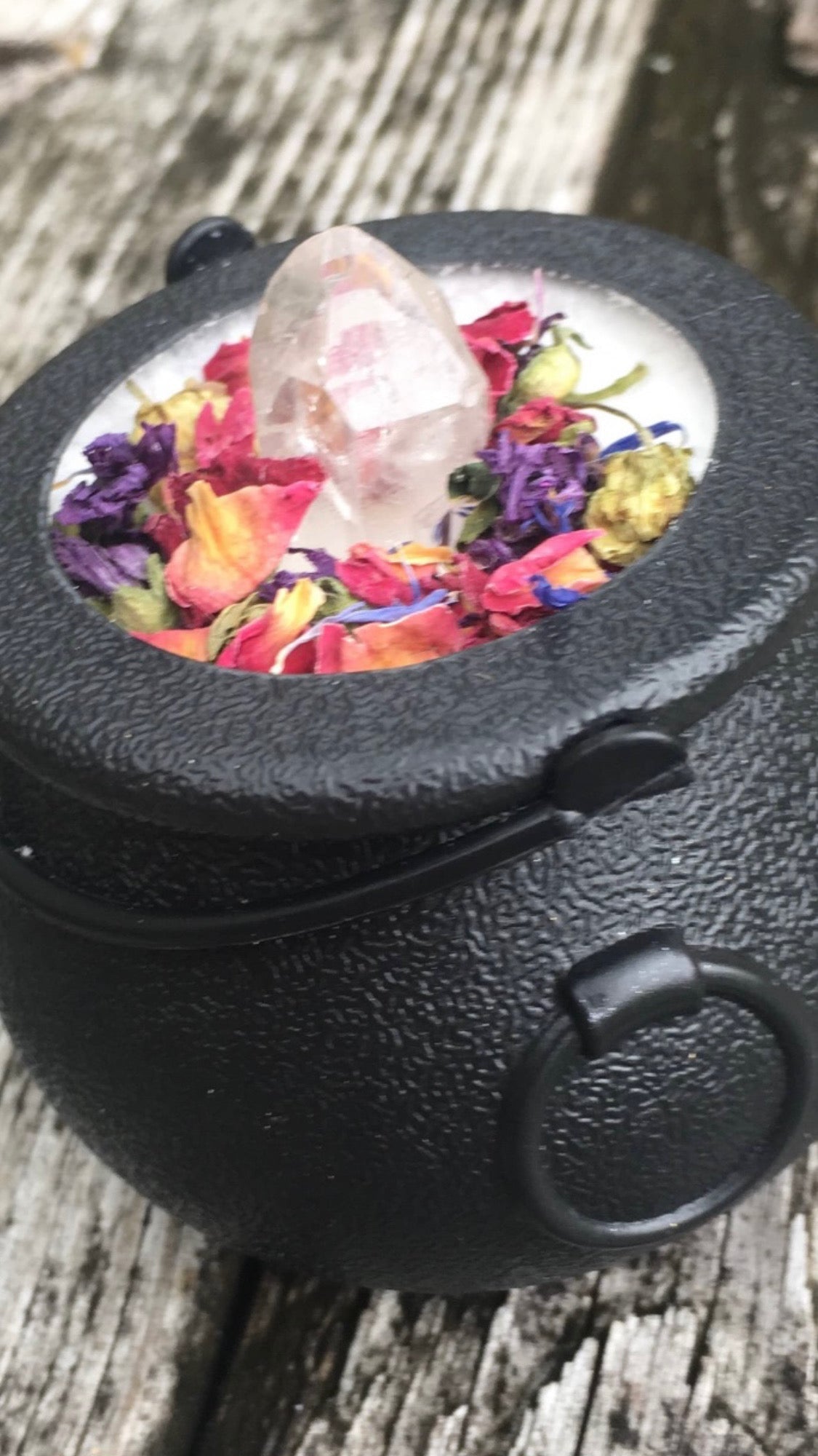 Magic Spell Rose Quartz  Bath bomb