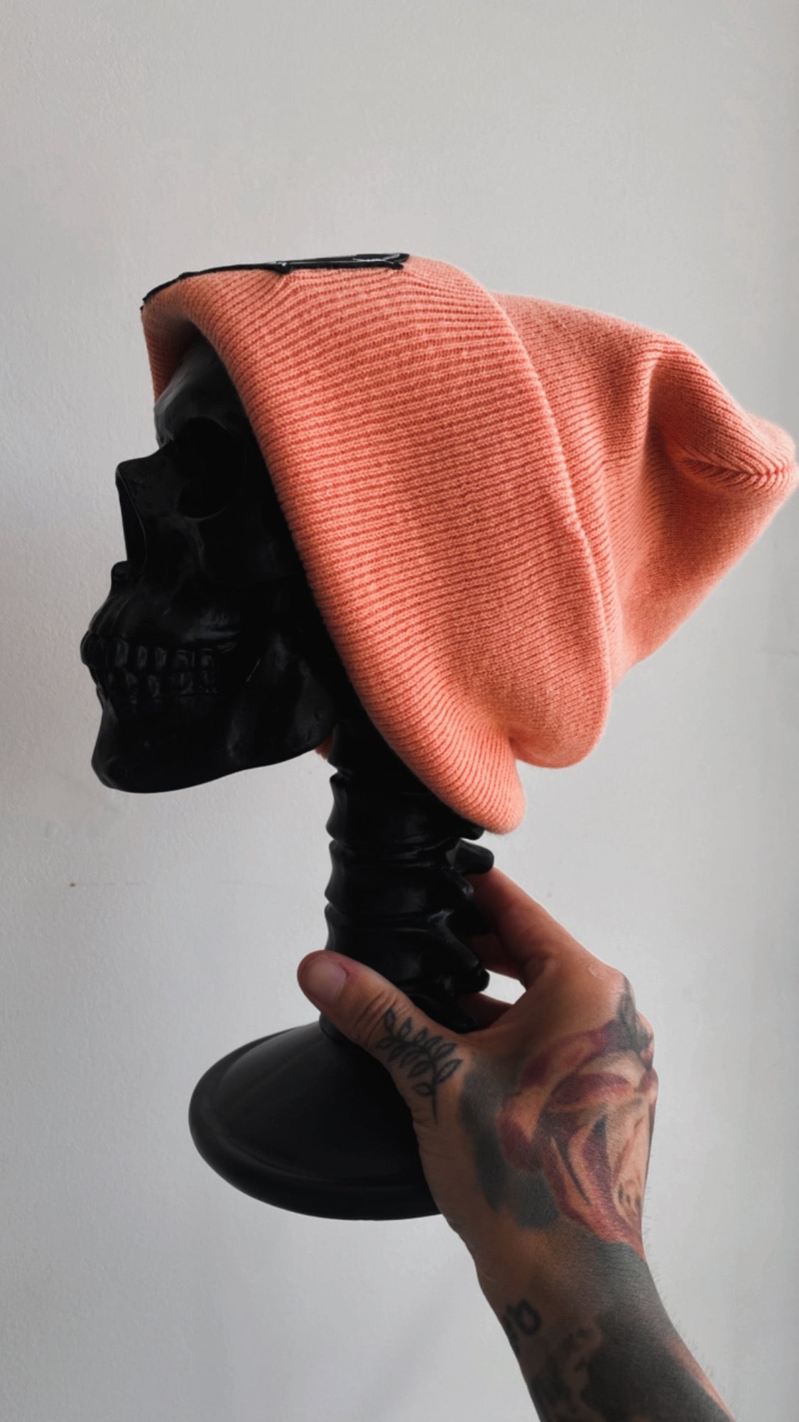 Barbwire heart Patch Beanie Blush